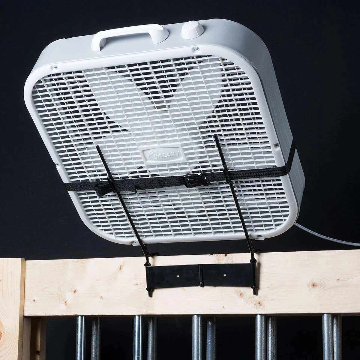 Tough 1 Metal Box Fan Holder 3 Tough 1 Metal Box Fan Holder